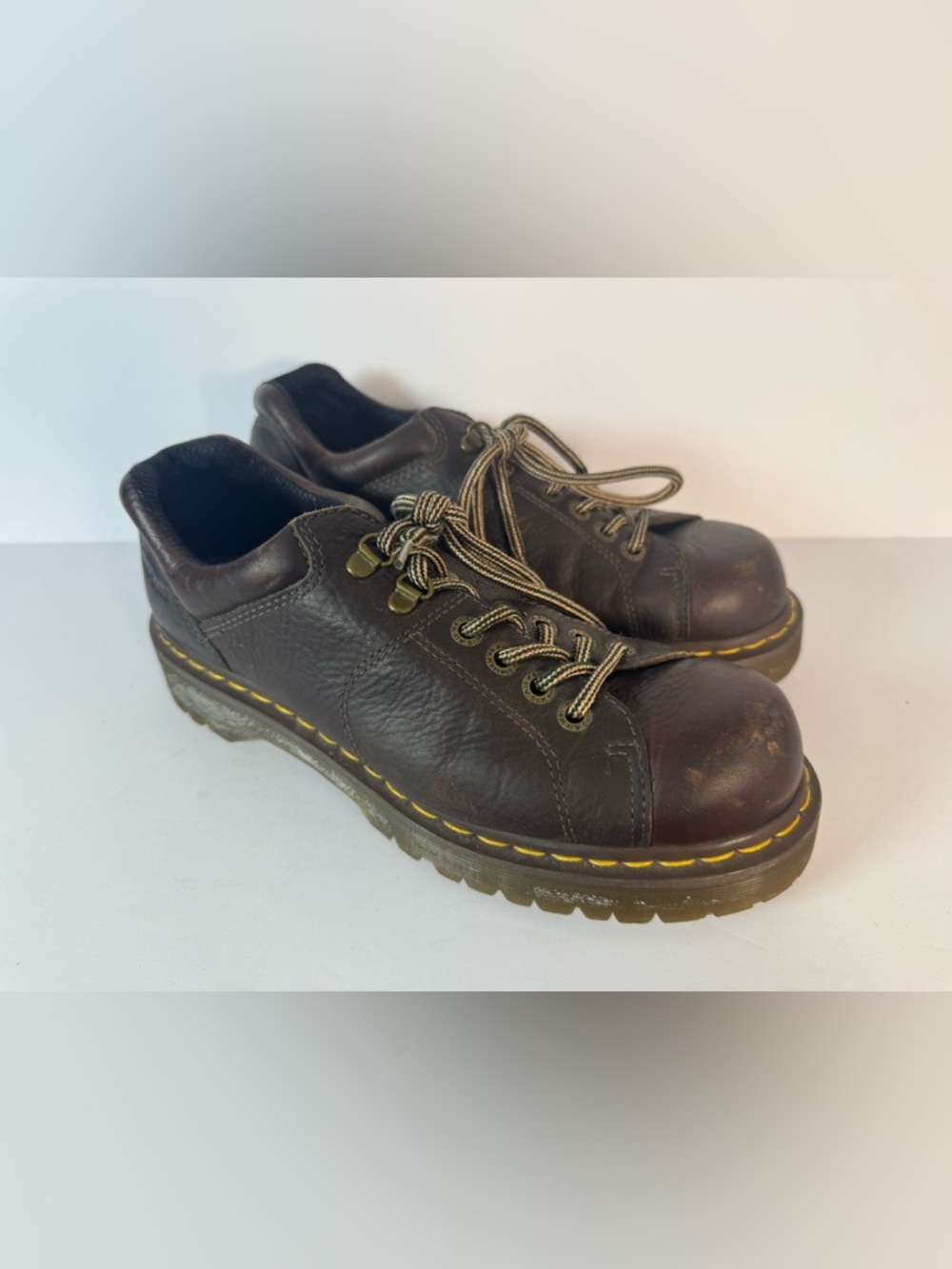 Dr Martens Air Wair brown leather shoes Men’s 10 Ladies 11